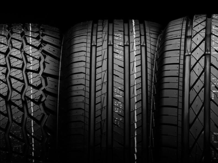 Comparing Bridgestone and Pirelli Tyres: Which Is Right for You?